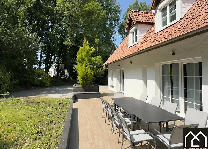 L'echapee Belle Du Mont Lambert Holiday home *