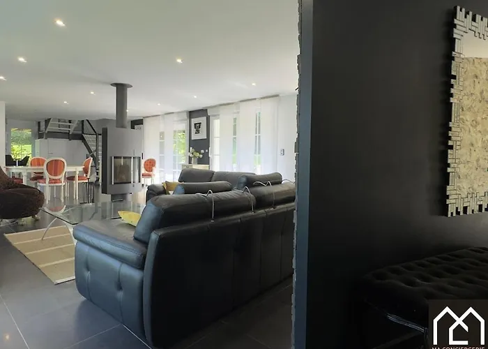 L'echapee Belle Du Mont Lambert Holiday home