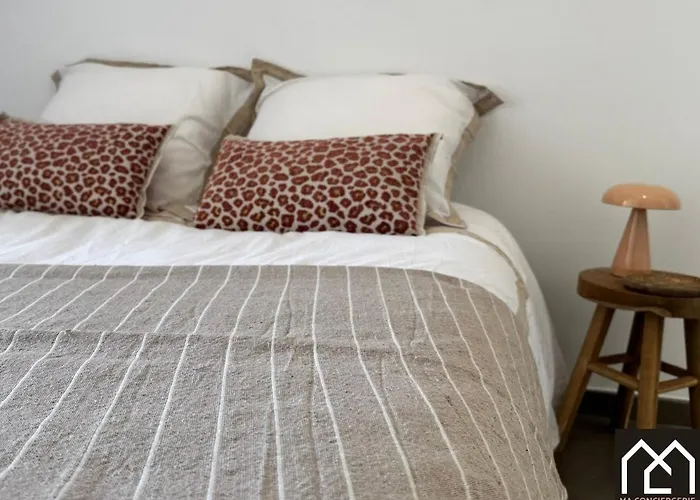 L'echapee Belle Du Mont Lambert Holiday home