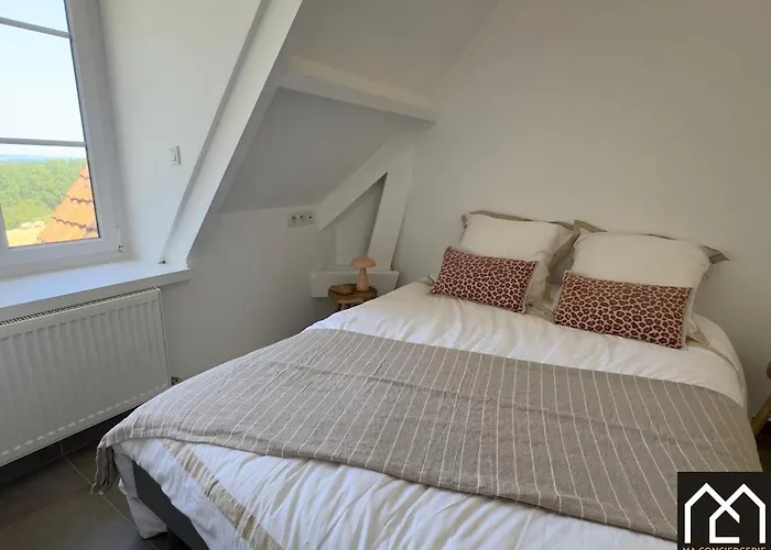 Holiday home L'echapee Belle Du Mont Lambert