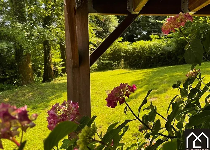 Holiday home L'echapee Belle Du Mont Lambert